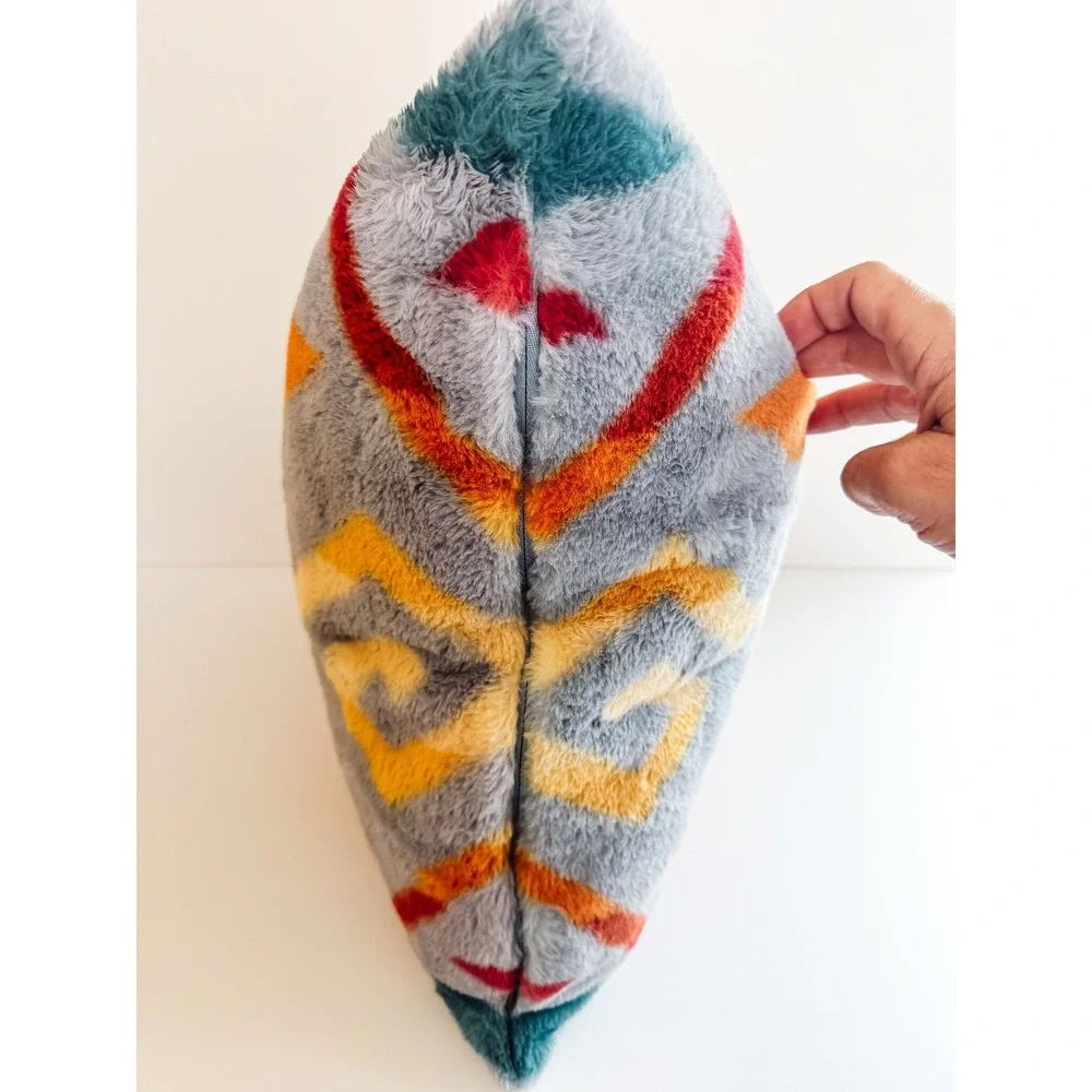 Pendleton Arrow Flight Throw Pillow 15x15 Down Insert Plush Southwest‎ Decor